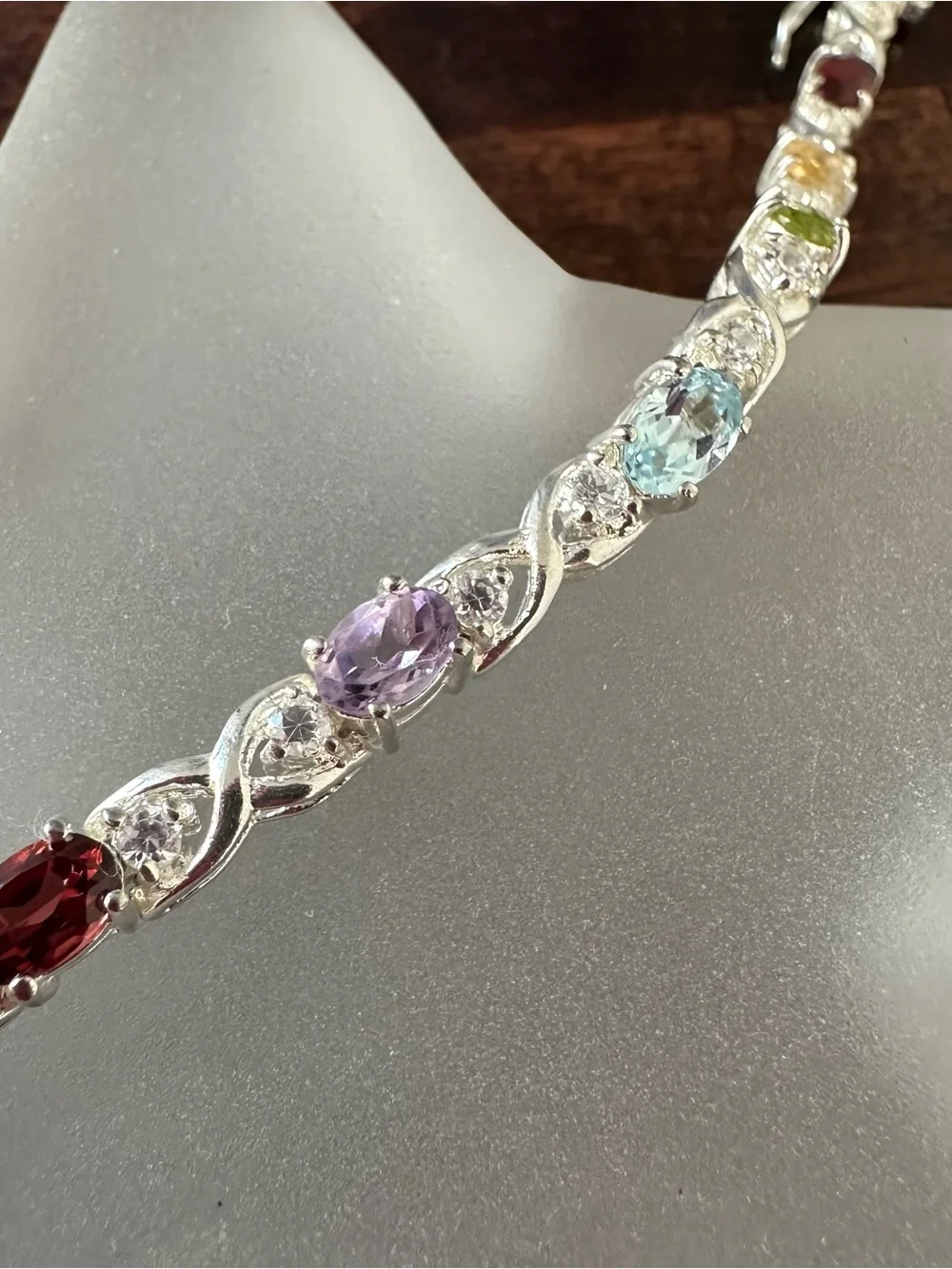 Dee Berkeley Jewelry semi-precious stone tennis bracelet, 7.5in